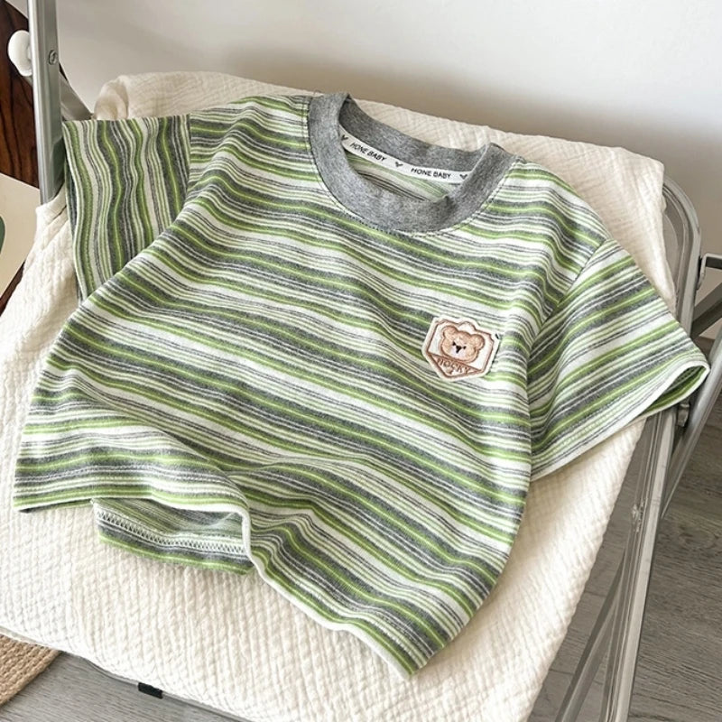 New Summer Childrens Clothes Korean Style Multiple Striped T-shirt with Cute Bear Embroidery Patch for Boys Girls Loose T-shirt