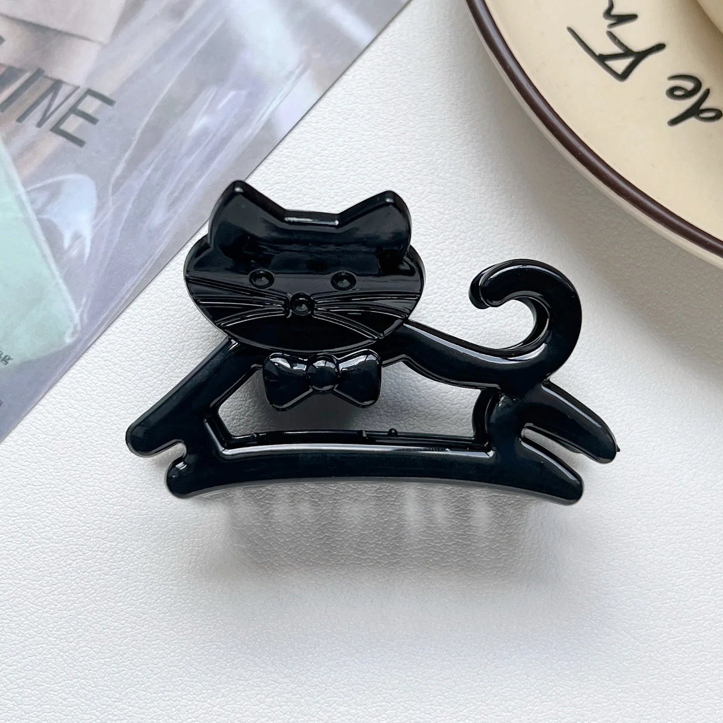 Korean Cute Cartoon Cat Acrylic Hair Claw Crab Hair Clip Shark Cat Barrettes Hairpin Headwear for Women Girl Hair Accessories