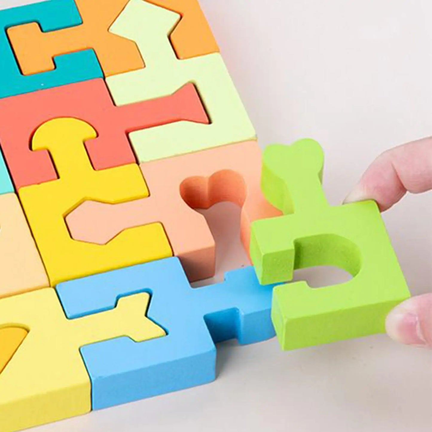 Wooden Puzzles Geometric Shape Matching Toy 16 Pcs Jigsaw Puzzle for Kids Boys Girls Learning Home School Kindergarten Education