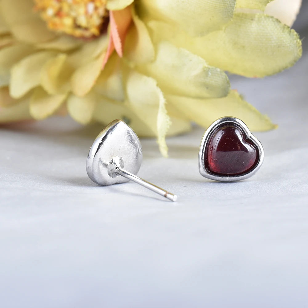 ITSMOS Natural Garnet Studs Earring Red Heart Gemstone Lovely Silver Post Earrings for Women Christmas Gift Elegant Jewelry