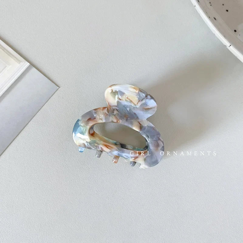 Elegant Sweet Small Oval Hair Claw Clip for Women Secure Grip Hair Accessories Ponytails Cute Hair Clips Sophisticated Style