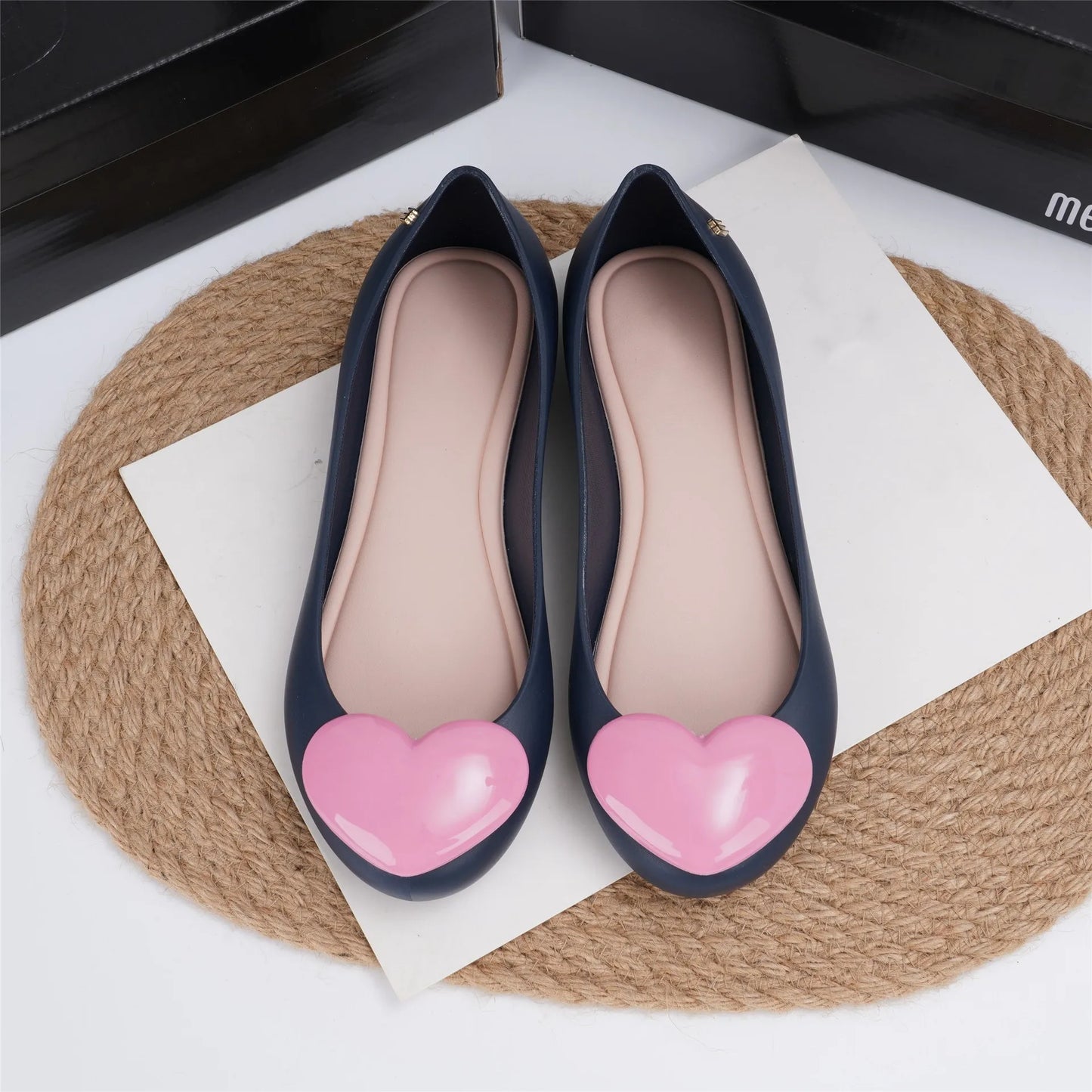 Women Spring Mel Brand Jelly Shoes Brazil Brand PVC Heart High Quality Ladies Sandals Girl Princess Beach Shoes SM107