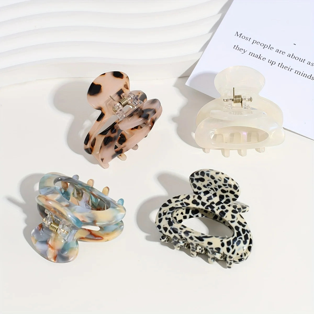Elegant Sweet Small Oval Hair Claw Clip for Women Secure Grip Hair Accessories Ponytails Cute Hair Clips Sophisticated Style