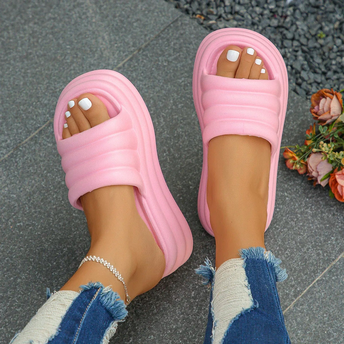 Hot Pink Chunky Platform Slippers Women Summer 2025 Thick Bottom Wedge Heels Sandals for Woman Non Slip Outdoor Flip Flops