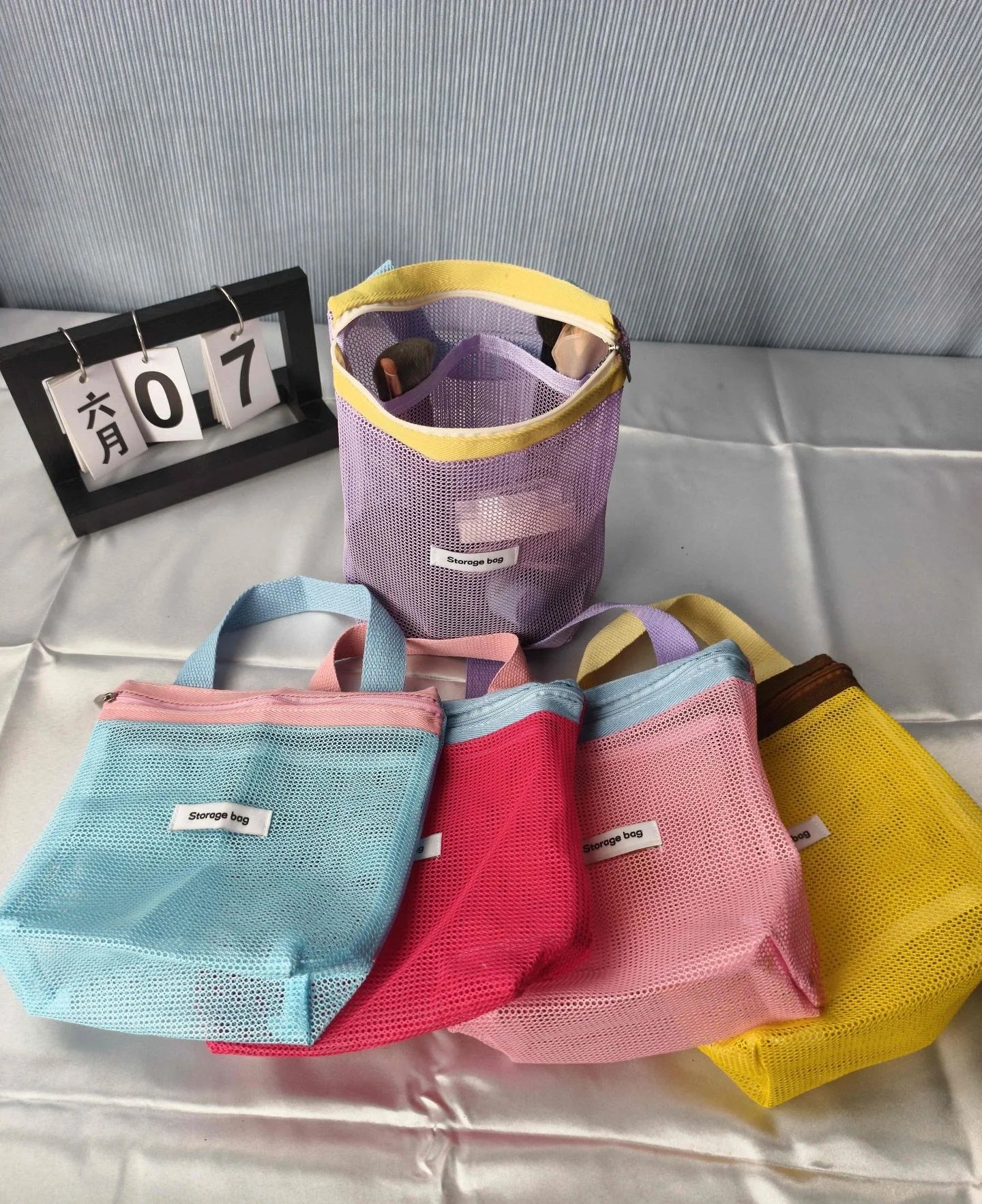 Ins Style Vibrant Bright Color Summer Mesh Tote Bag Small Cosmetic Bag Handbag Foldable Portable Toiletry Bag Women's Beach Bag