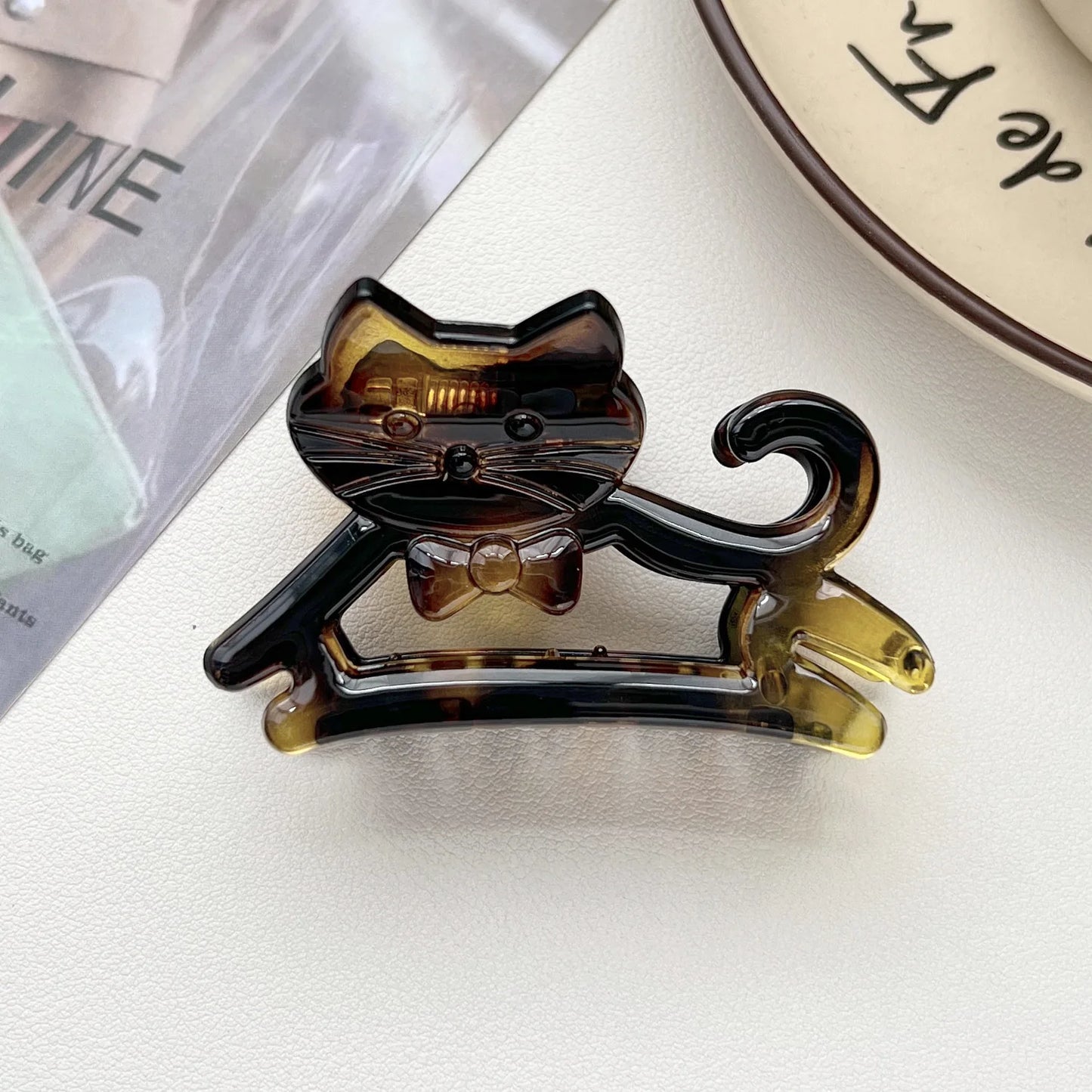Korean Cute Cartoon Cat Acrylic Hair Claw Crab Hair Clip Shark Cat Barrettes Hairpin Headwear for Women Girl Hair Accessories