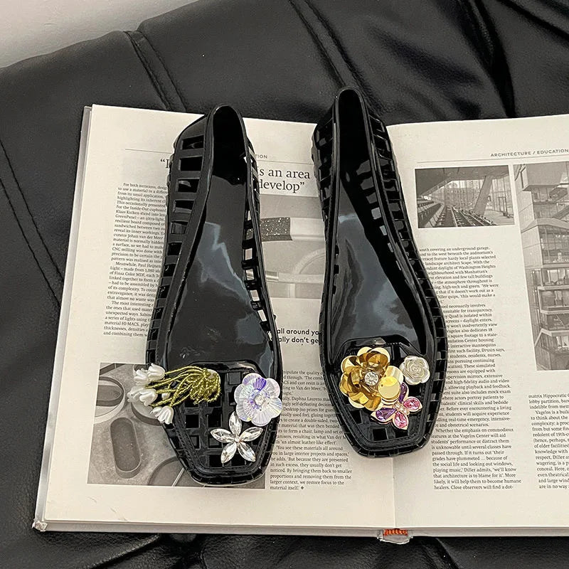2026 women's new crystal shoes pearl jelly shoes, summer cute girls' crystal sandals, outdoor versatile slippers