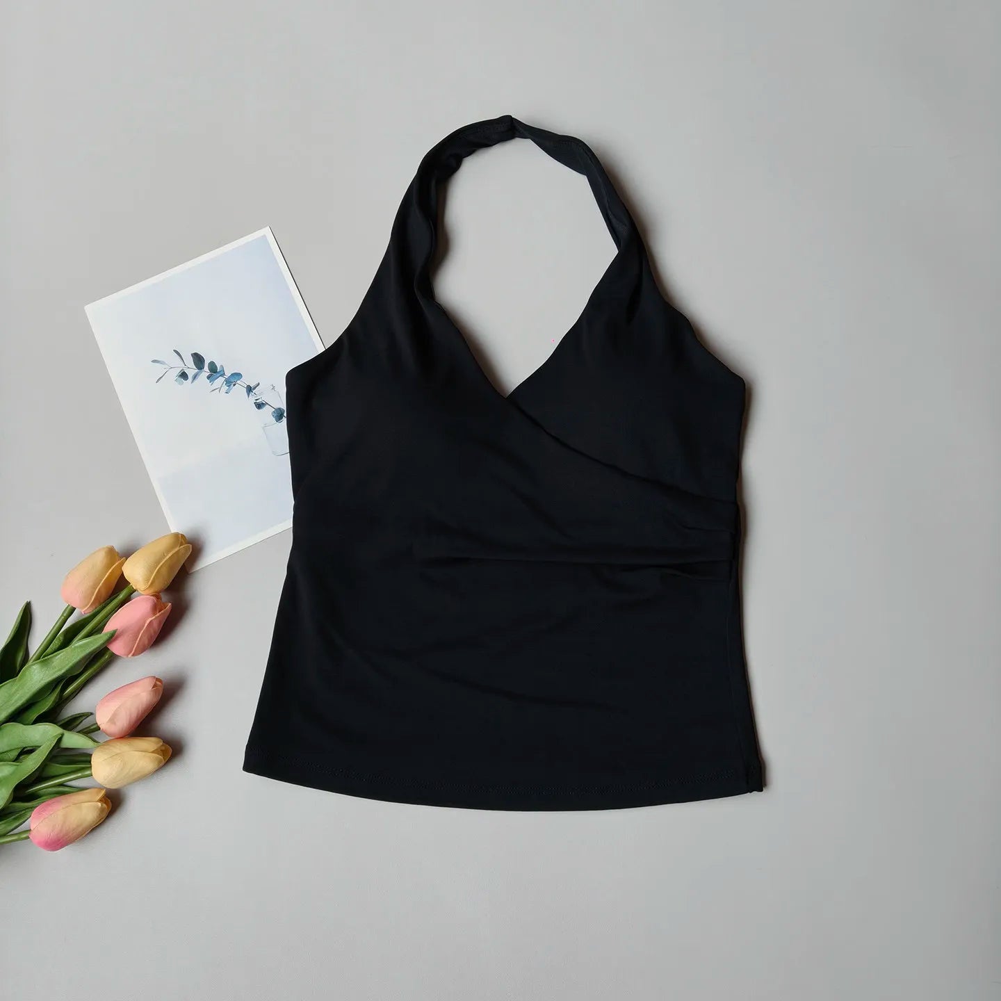 Sexy V-neck Cross Halter Neck with Chest Pad Yoga Vest Sleeveless Naked Sense Sports Fitness Bras Top Outer Wear Beautiful Back