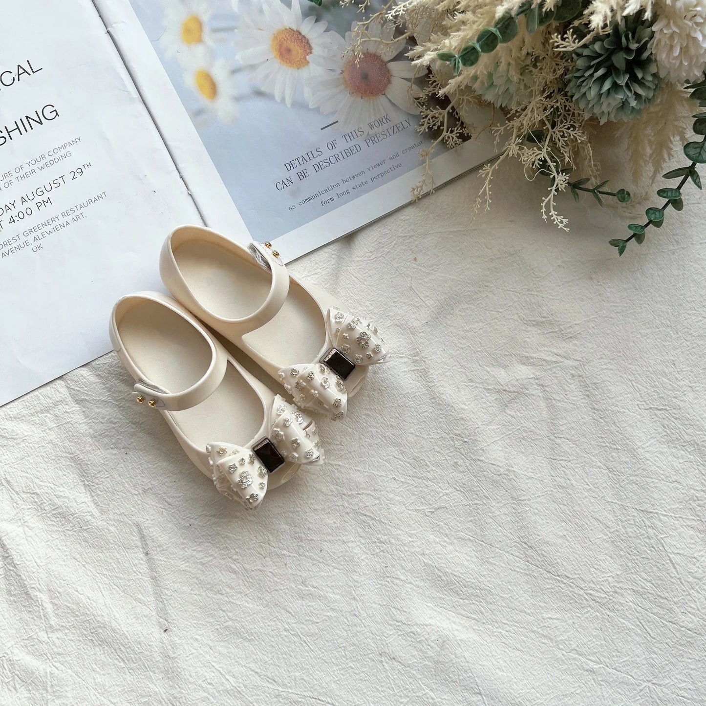 Newest Hot Style Girl Classical Jelly Shoes Princess Mommy & Me Summer Sandals PVC Bowknot Children Beach Shoes HMI087