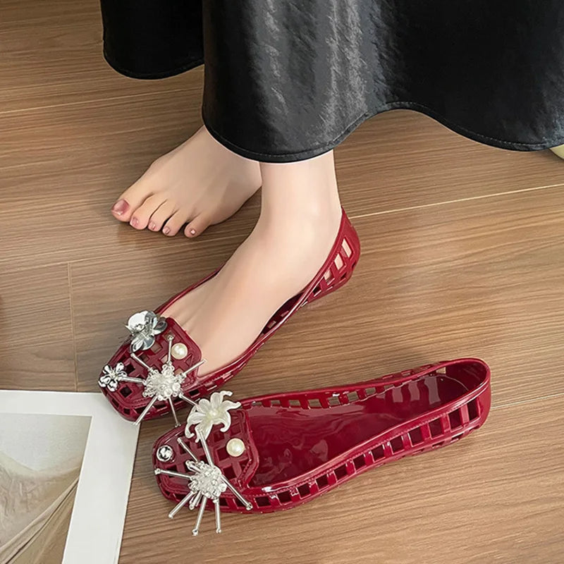 Elegant Glitter Pearl Flower Pvc Jelly Shoes Women Summer 2026 DIY Pearl Transparent Sandals Clogs Korean Ballet Flats for Women
