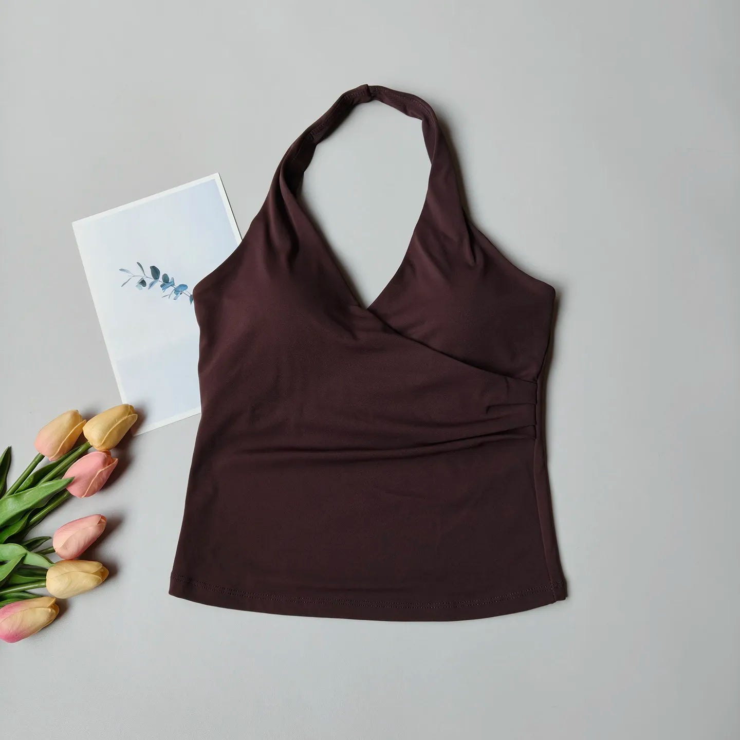 Sexy V-neck Cross Halter Neck with Chest Pad Yoga Vest Sleeveless Naked Sense Sports Fitness Bras Top Outer Wear Beautiful Back