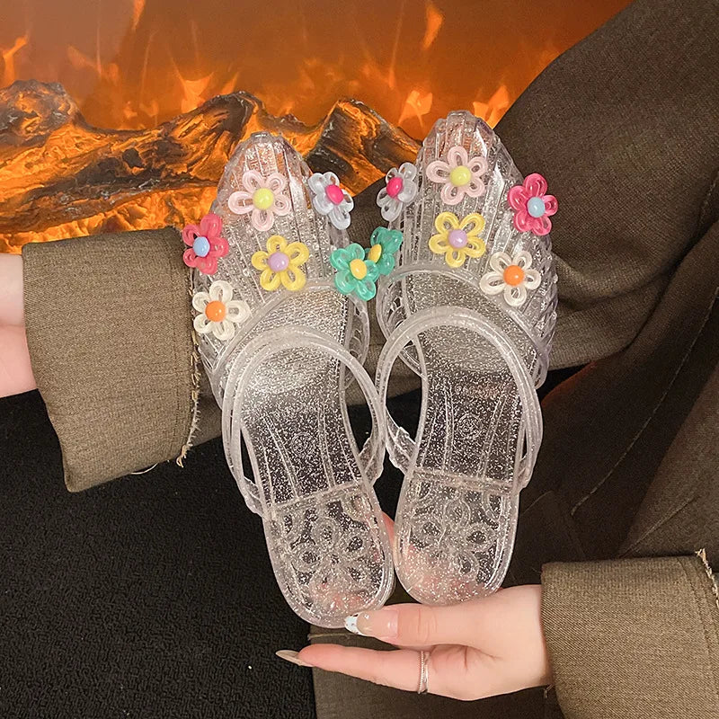 Korean version of flat shoes women's summer sandals wear fashion hole shoes, casual Internet celebrity crystal shoes jelly shoes
