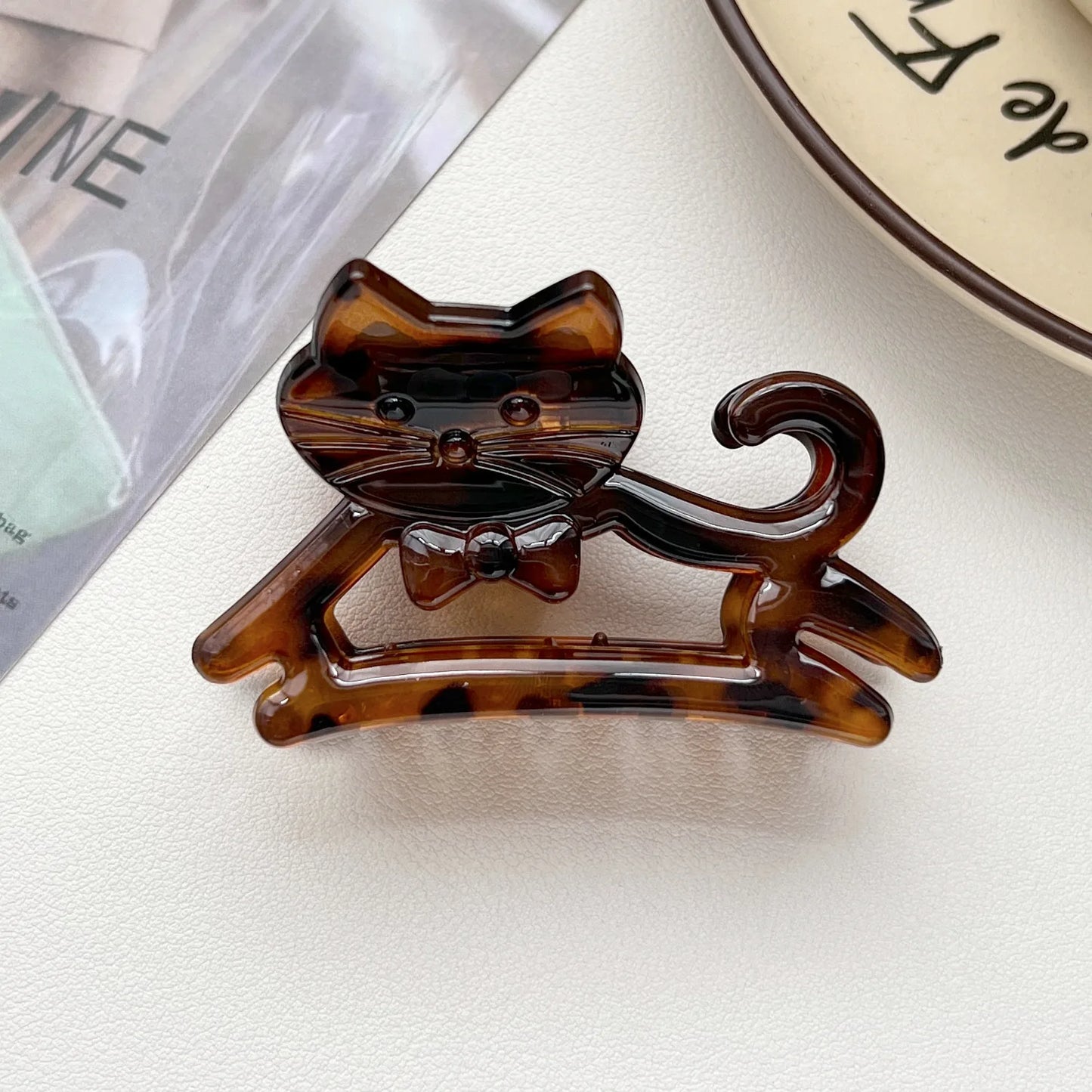 Korean Cute Cartoon Cat Acrylic Hair Claw Crab Hair Clip Shark Cat Barrettes Hairpin Headwear for Women Girl Hair Accessories
