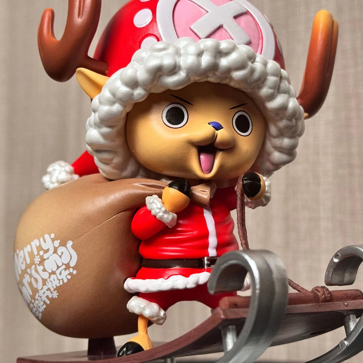 One Piece Christmas sled, large Christmas Joba figurine, model box, anime wholesale ornament