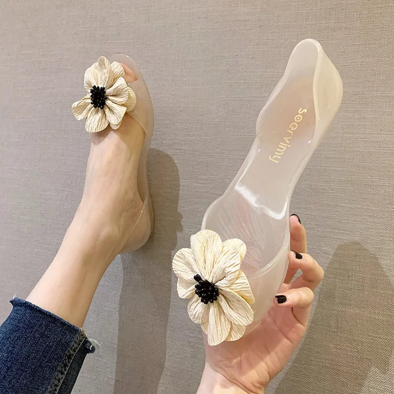 2026 New Fashion Women Jelly Sandals Transparent Crystal Design Flower Decor Waterproof Breathable Soft Sole Sweet Beach Shoes