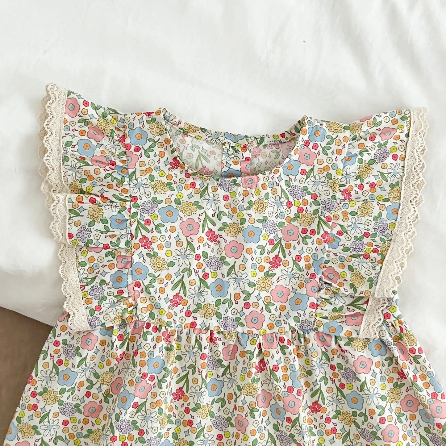 Girls Dress 2026 Spring and Summer New Childrens Clothes Girls Baby Fashionable Floral Flying Sleeve Princess Dress Simple