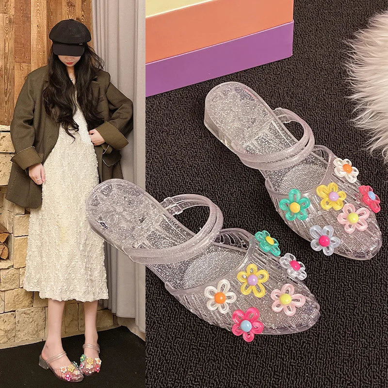 Korean version of flat shoes women's summer sandals wear fashion hole shoes, casual Internet celebrity crystal shoes jelly shoes