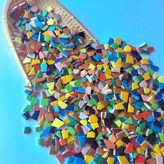 100/200 Grams of Dopamine-Colored Mosaic Materials, Irregular Multi-Sized Colorful Mosaic Pieces, Suitable for DIY Handmade Art Creations, Step and Countertop Wall Inlays, Mosaic Puzzles, Home Material Decoration, and