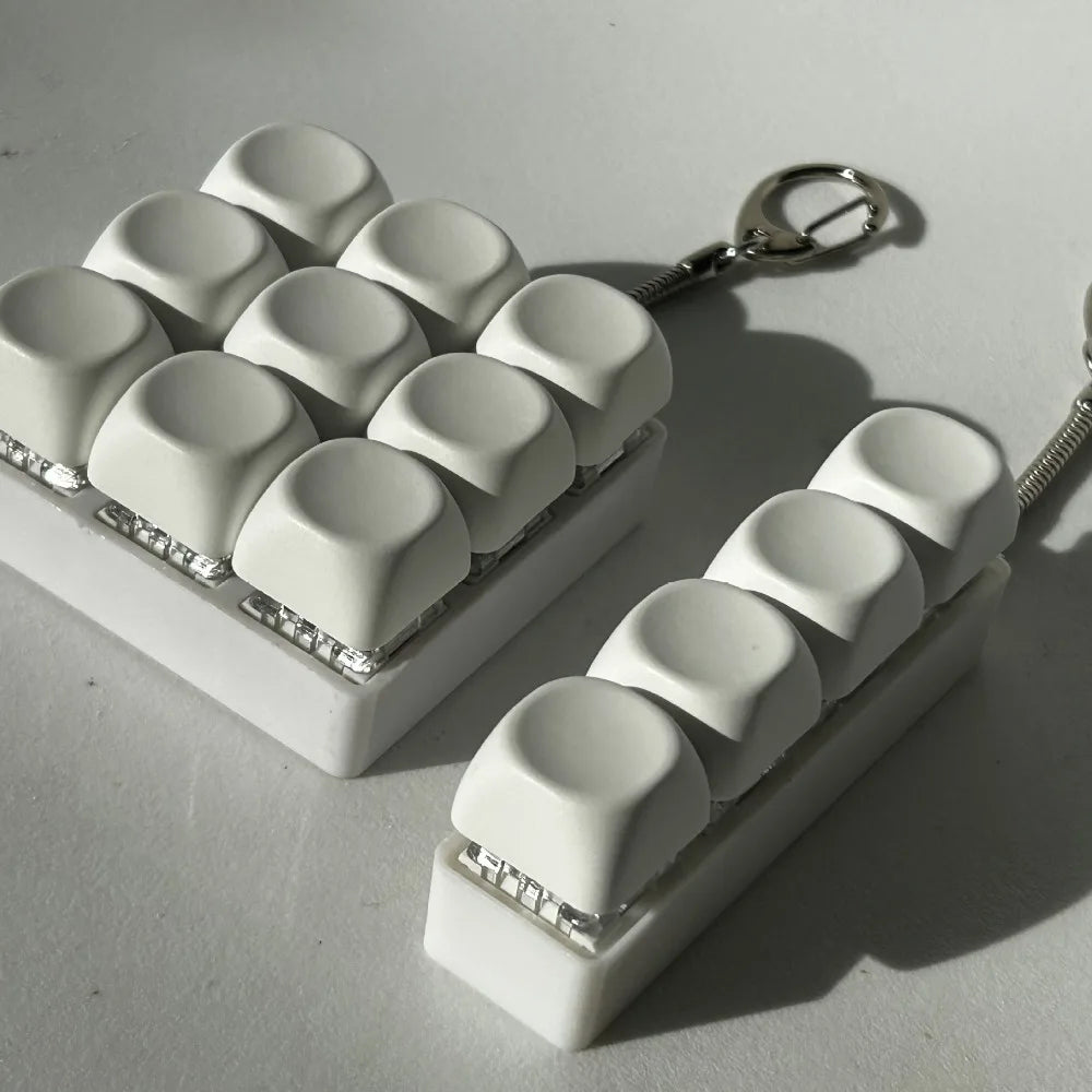 Relaxing DIY Keyboard Fidget Keychain Keycap Keys Button Finger Keyboard Cap 4/9Keys Relief Stress Clicker Toy Adult