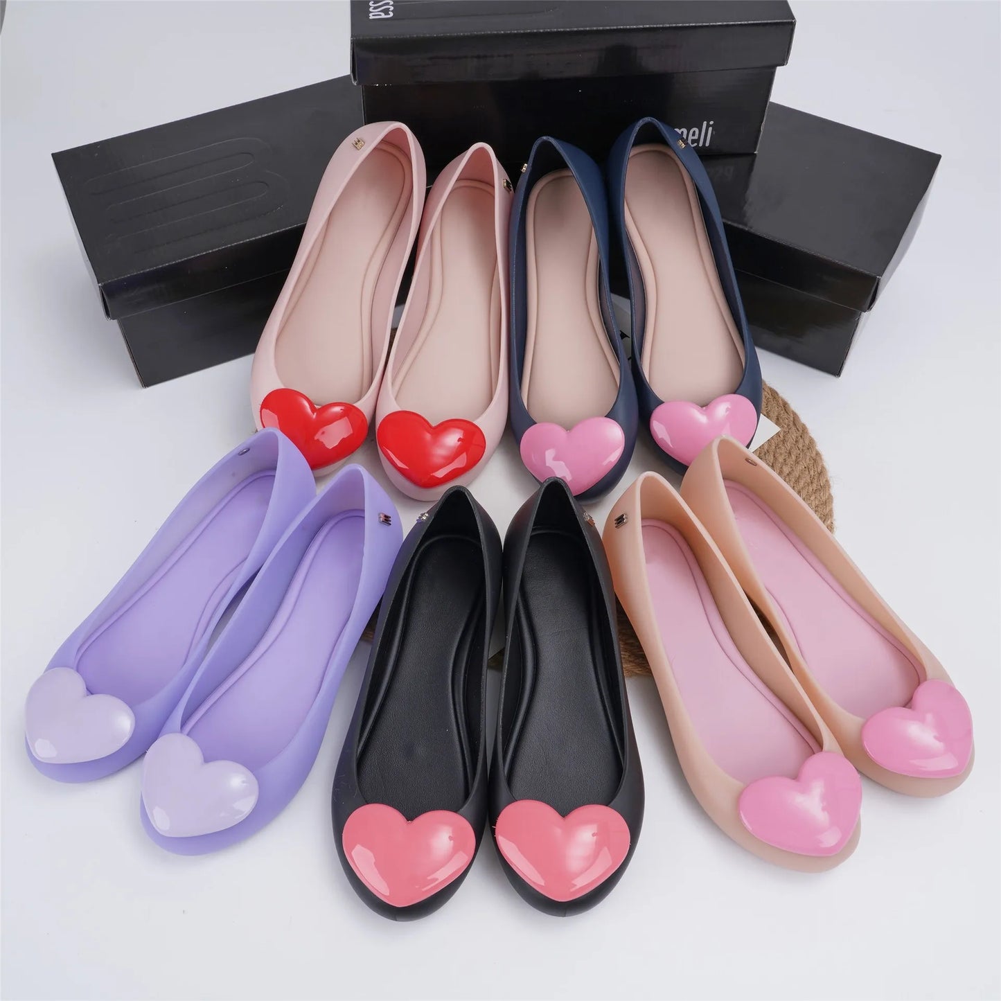 Women Spring Mel Brand Jelly Shoes Brazil Brand PVC Heart High Quality Ladies Sandals Girl Princess Beach Shoes SM107