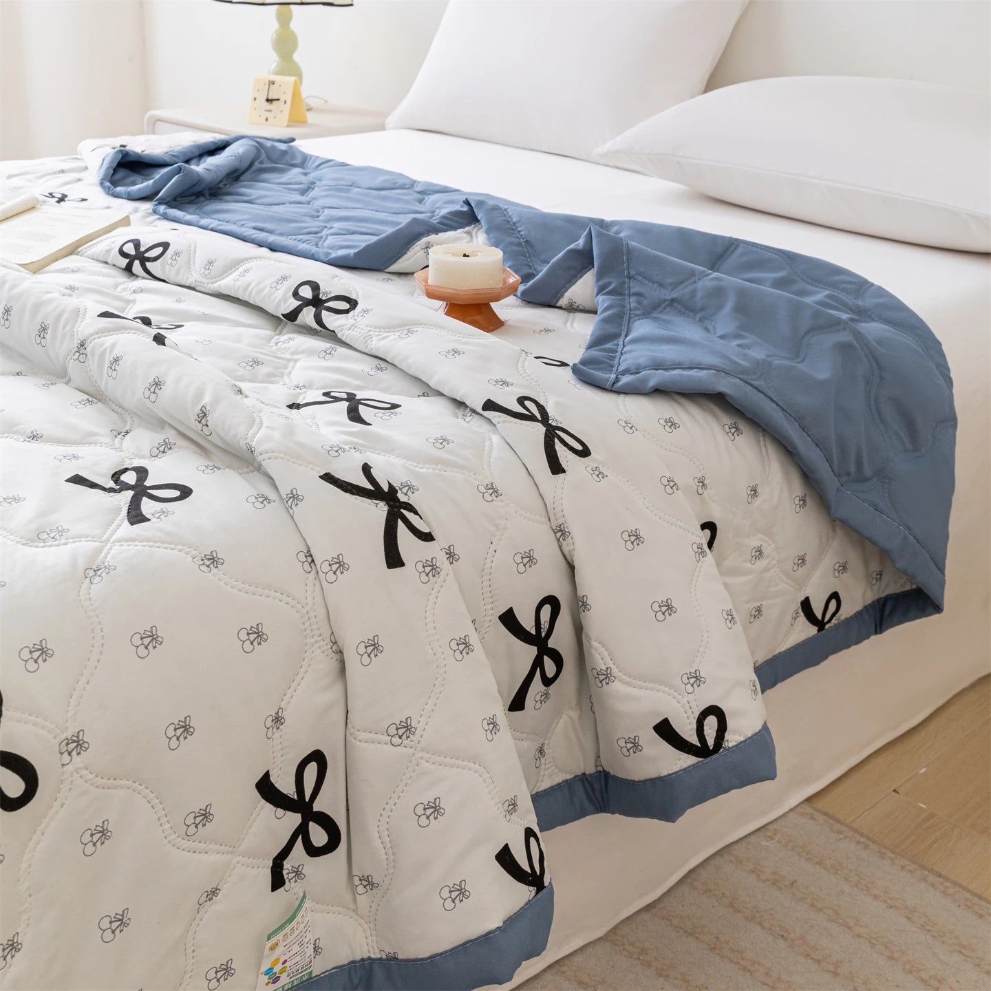 Cooling Butterfly Summer Quilt, Lightweight Washed Quilted Comforter, Machine Washable Air Condition Blanket for Hot Sleepers