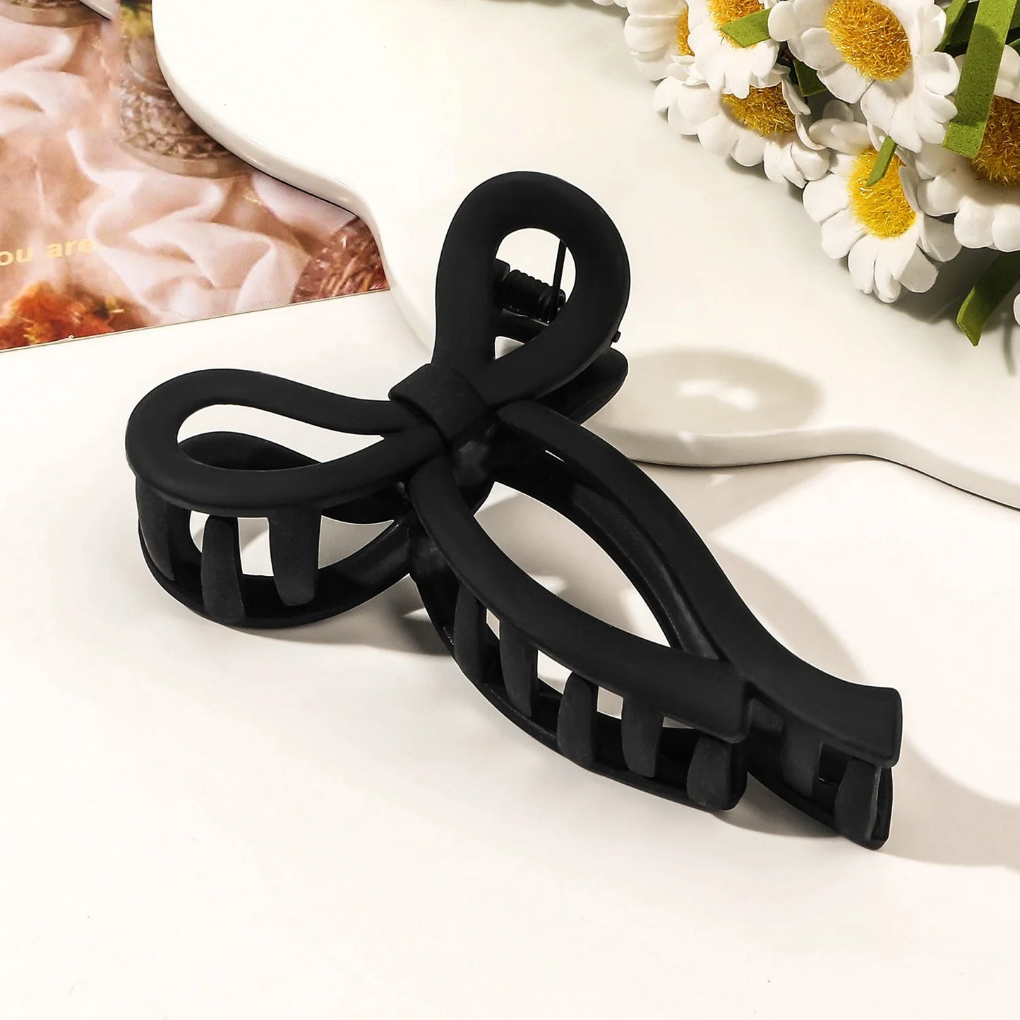 Matte Bow Large Hair Claw Crab for Women Acrylic Bowknot Hair Clips Hairpins Girls Barrettes Headbands Ponytail Hair Accessories