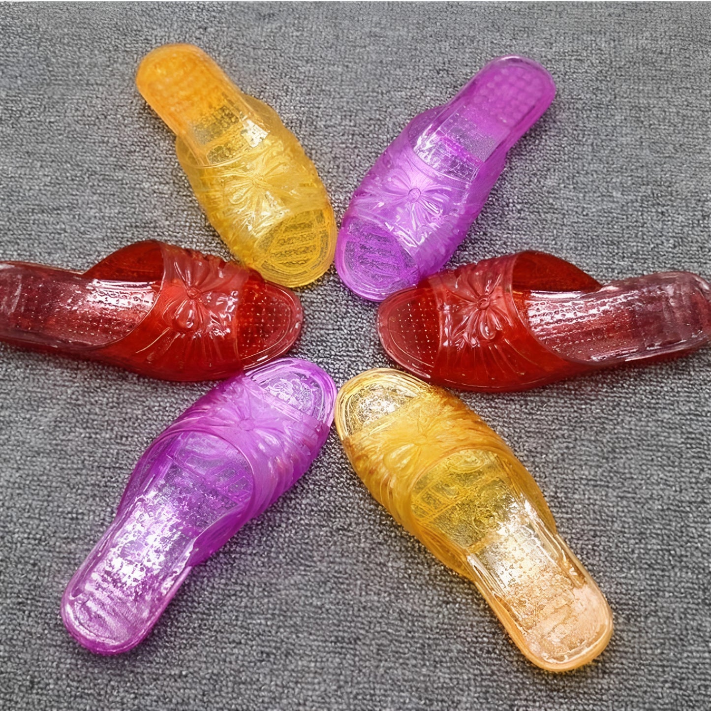 Classic Plastic Mom Slippers Women's Outdoor Fashionable Non-Smelly Old-Style Crystal Jelly Slippers Home Comfortable Sandals
