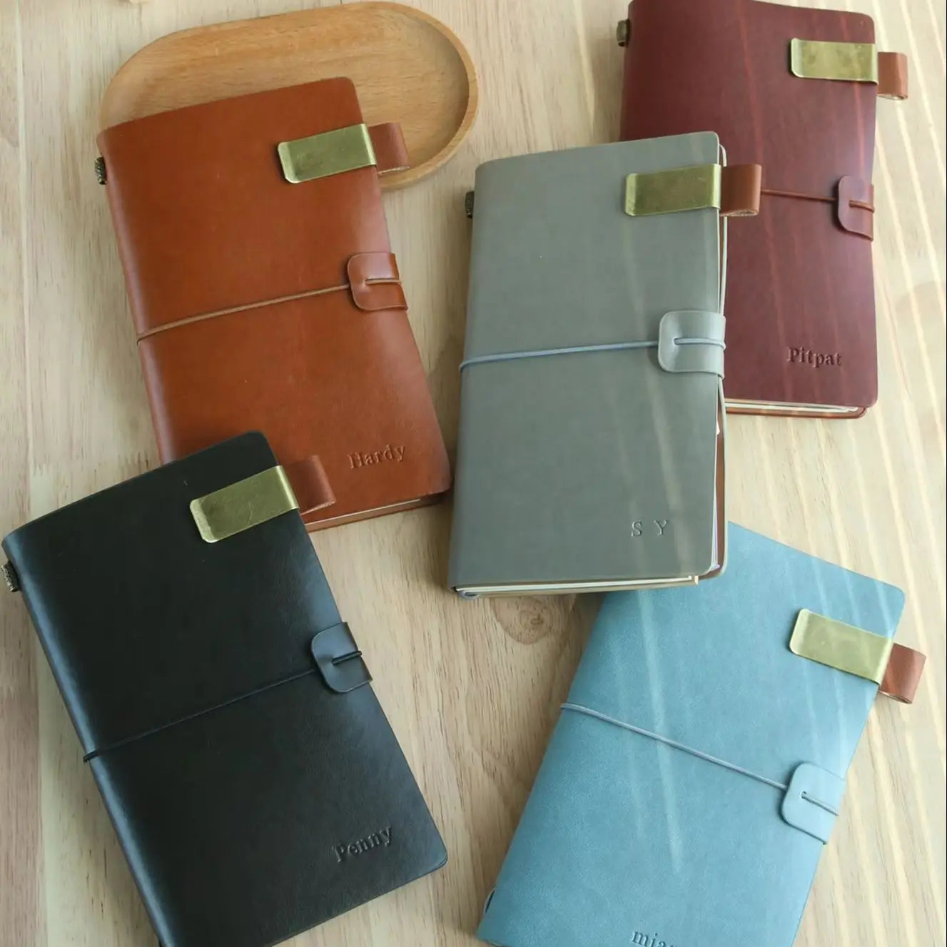 Customizable Vintage Leather Journal A6 Travel Notebook with Pen Holder And PVC Cash Card Sleeves Personalized Sketch Journal