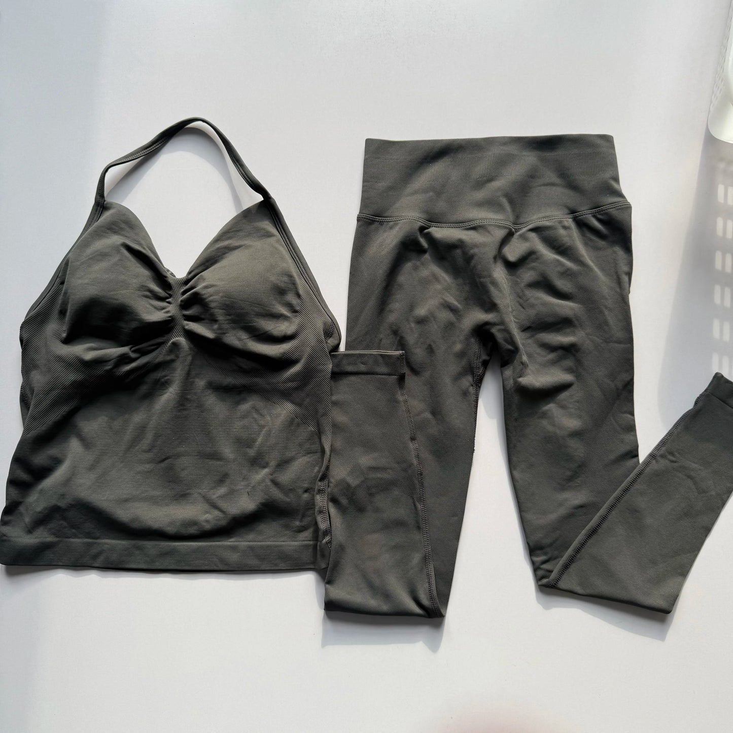 Women's Halter-Neck Beautiful-Back Fitness Set: One-Piece Bra Pad with High-Waist Butt-Lifting Pants Yoga and Workout Wear