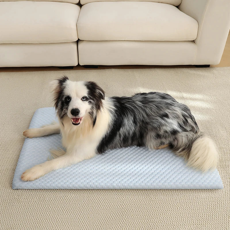 New Summer Ice Silk Cooling Pet Mat Thick Breathable Dog Bed Pad Non-Slip Washable Pet Cooling Sheet for Medium Large Dogs Cats