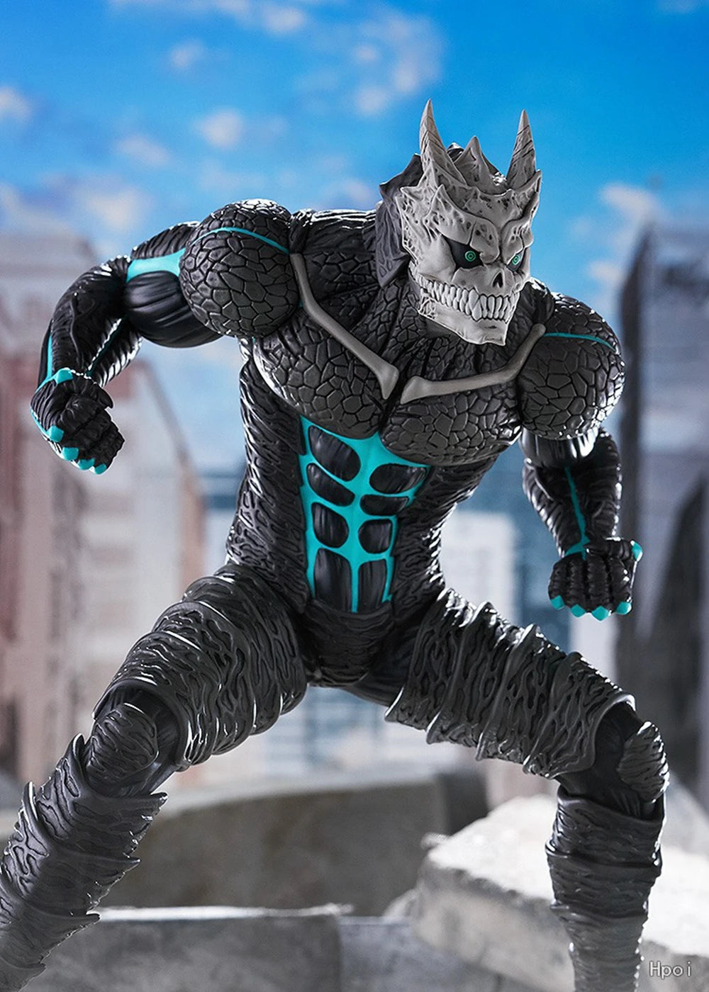16CM Anime kaiju No.8 Figure Monster Anime Characteristics of Standing Posture And Punching Model Toy Gift Action Figure PVC