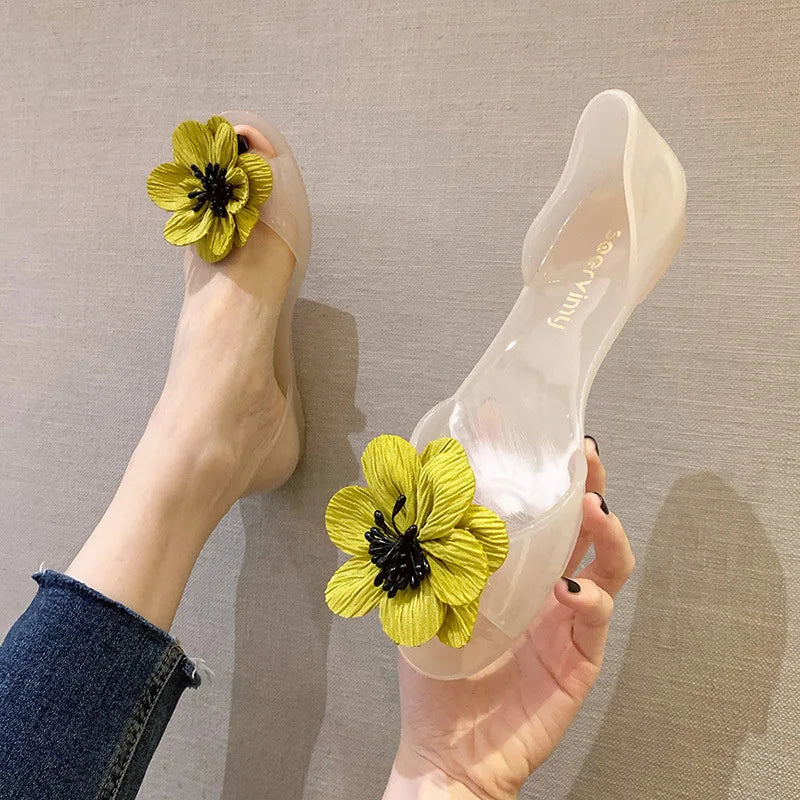 2026 New Fashion Women Jelly Sandals Transparent Crystal Design Flower Decor Waterproof Breathable Soft Sole Sweet Beach Shoes