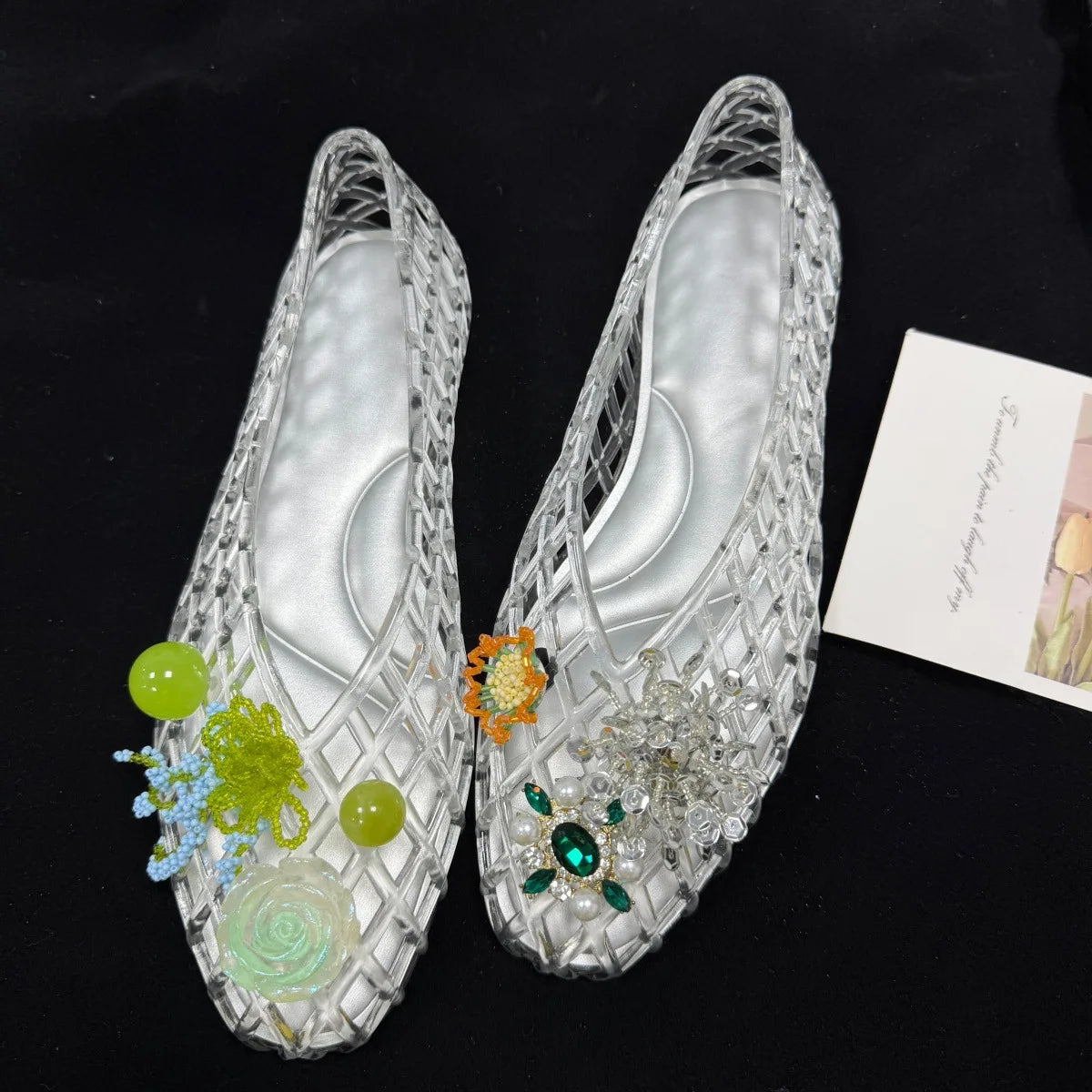 Women's Colorful Hollow Grid Flat Sandals Summer Ladies Flat Jelly Shoe DIY Non-slip Vacation Beach Shoes with Shoes Accessories
