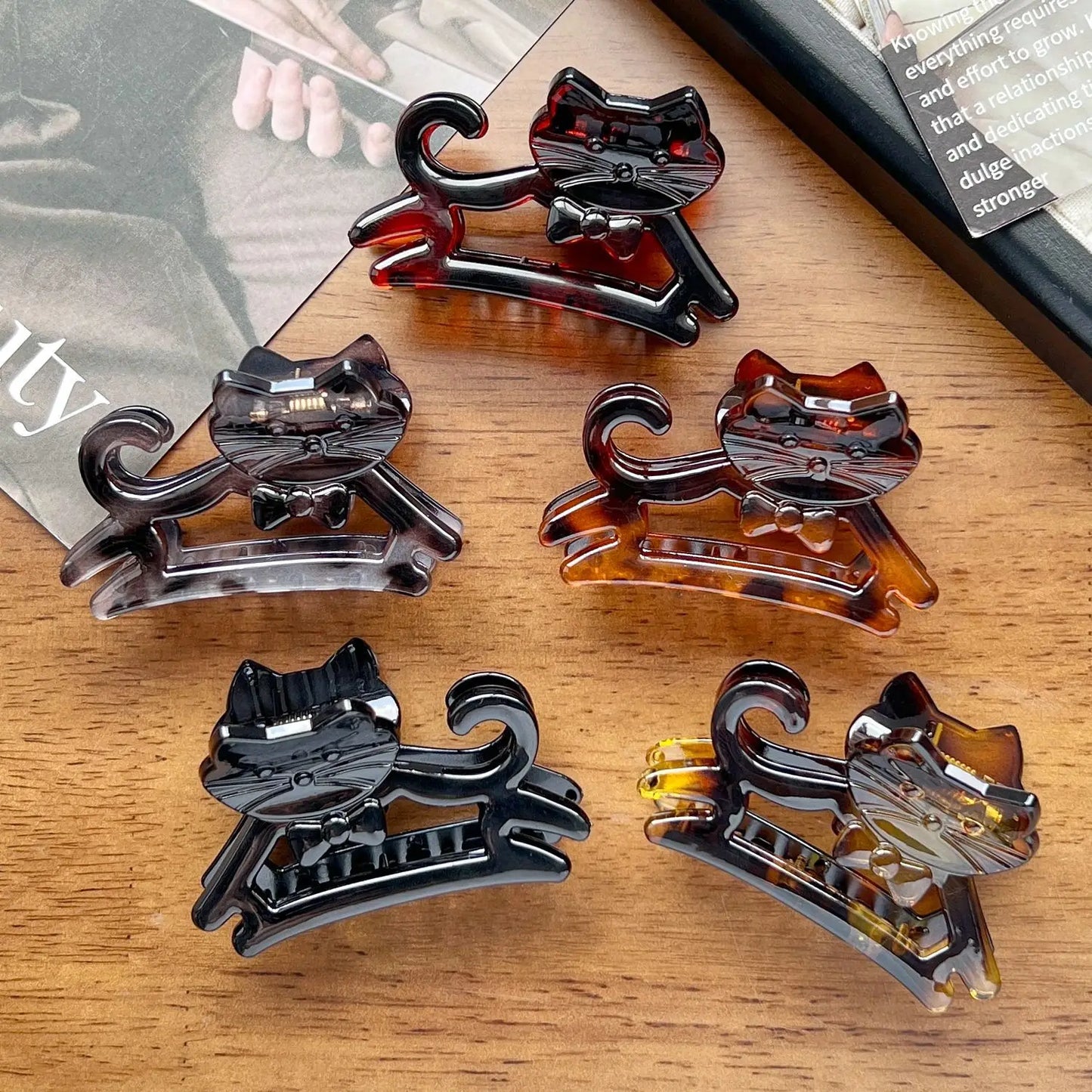 Korean Cute Cartoon Cat Acrylic Hair Claw Crab Hair Clip Shark Cat Barrettes Hairpin Headwear for Women Girl Hair Accessories
