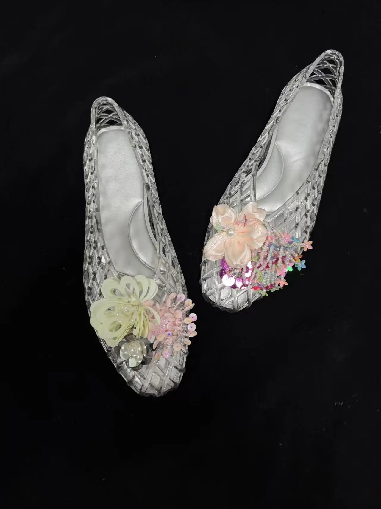 Women's Colorful Hollow Grid Flat Sandals Summer Ladies Flat Jelly Shoe DIY Non-slip Vacation Beach Shoes with Shoes Accessories