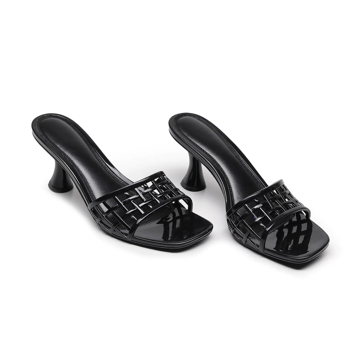 women's new sandals pair of flip flops wearing square headed fashionable wine glasses and crystal jelly slippers