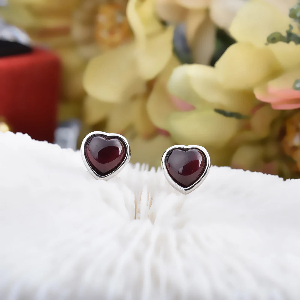 ITSMOS Natural Garnet Studs Earring Red Heart Gemstone Lovely Silver Post Earrings for Women Christmas Gift Elegant Jewelry