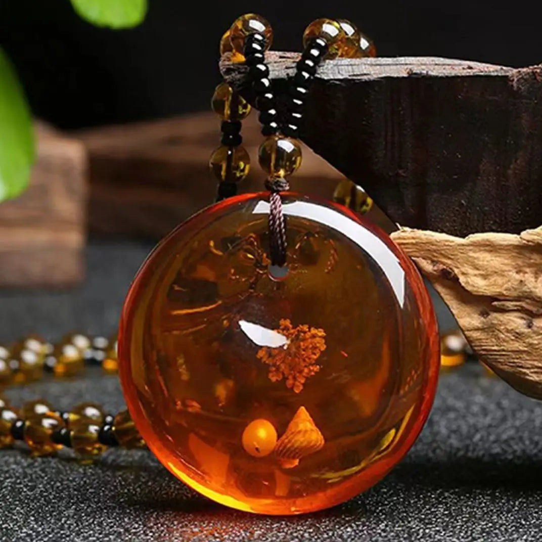 Amber Beeswax Necklace Heart Flower Drops Imitation Yellow Jade Pendant for Women Unisex Unique Necklace Jewelry Gift