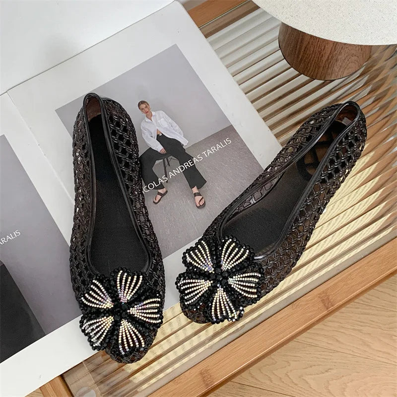 New Crystal Jelly Shoes Sparkling Diamond Flower Pointed Toe Sandals Women's Shallow Mouth Beach VacationTransparent Footwears