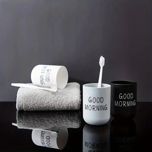 1pc Slogan Graphic Mouthwash Cup, Simple Couple Toothbrush Cup, Plastic Gargle Cup, Bathroom Tumbler, Bathroom Accesso