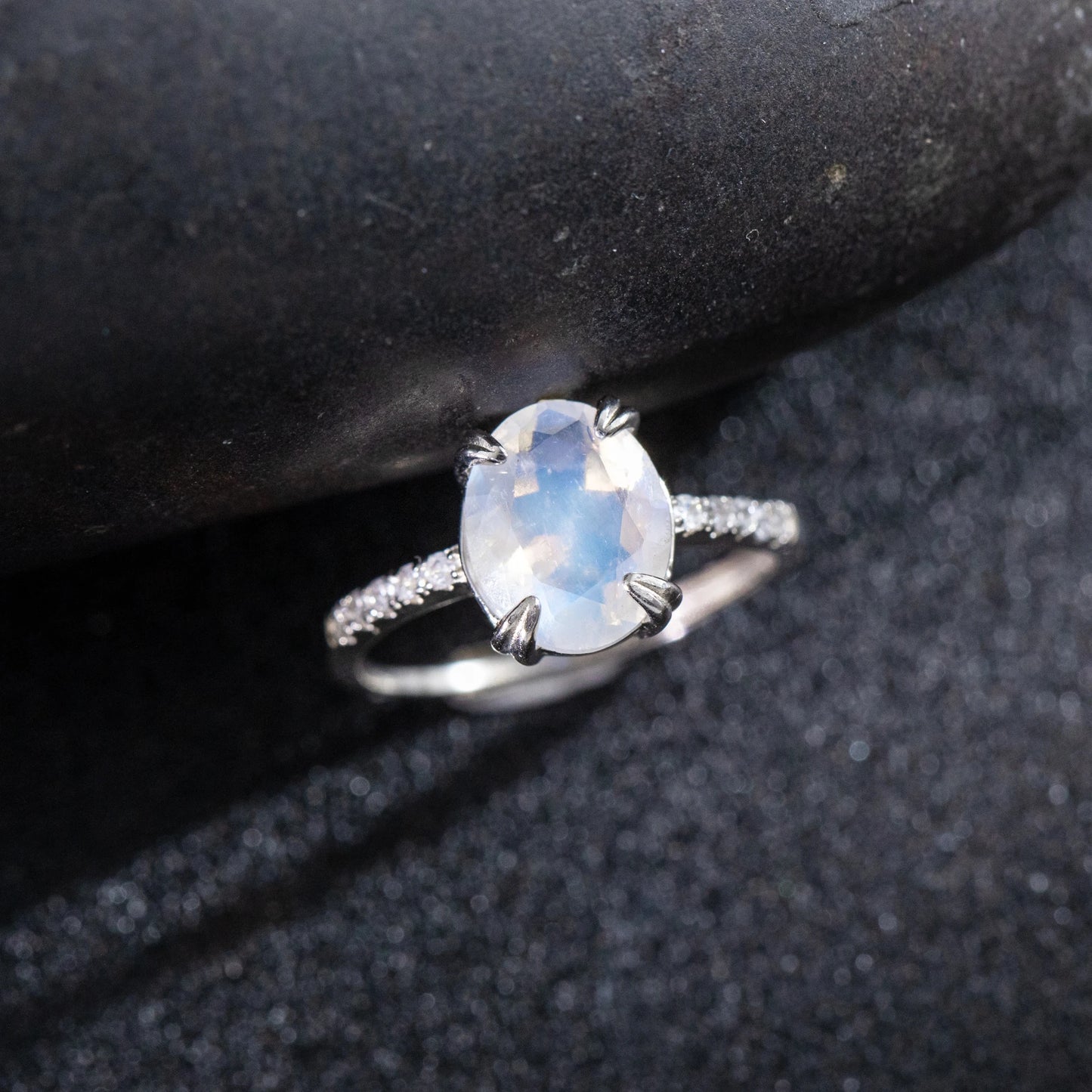 925 Sterling Silver Minimalist Oval Shaped Natural Moonstone Ring Blue Gemstone Engagement Jewelry for Women Half Eternity Band