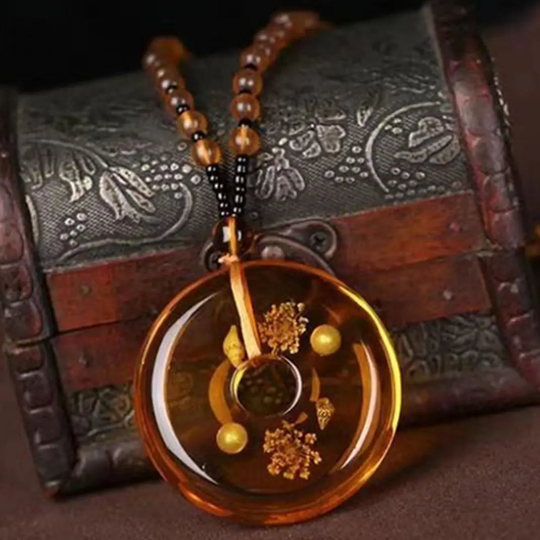Amber Beeswax Necklace Heart Flower Drops Imitation Yellow Jade Pendant for Women Unisex Unique Necklace Jewelry Gift