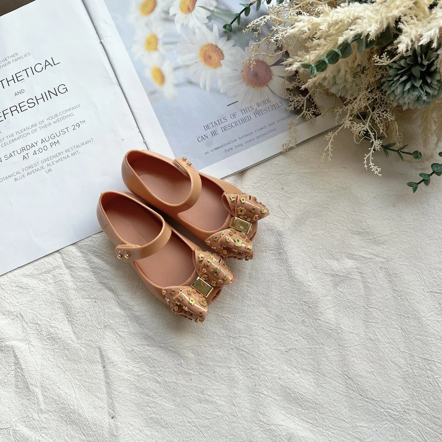Newest Hot Style Girl Classical Jelly Shoes Princess Mommy & Me Summer Sandals PVC Bowknot Children Beach Shoes HMI087