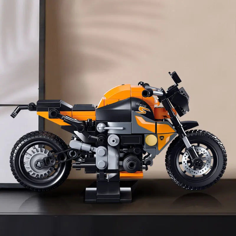 196PCS Extreme Speed Locomotive Motorcycle Building Blocks Model Bricks Cool Shape Kit Ornaments Educational Toys For Children