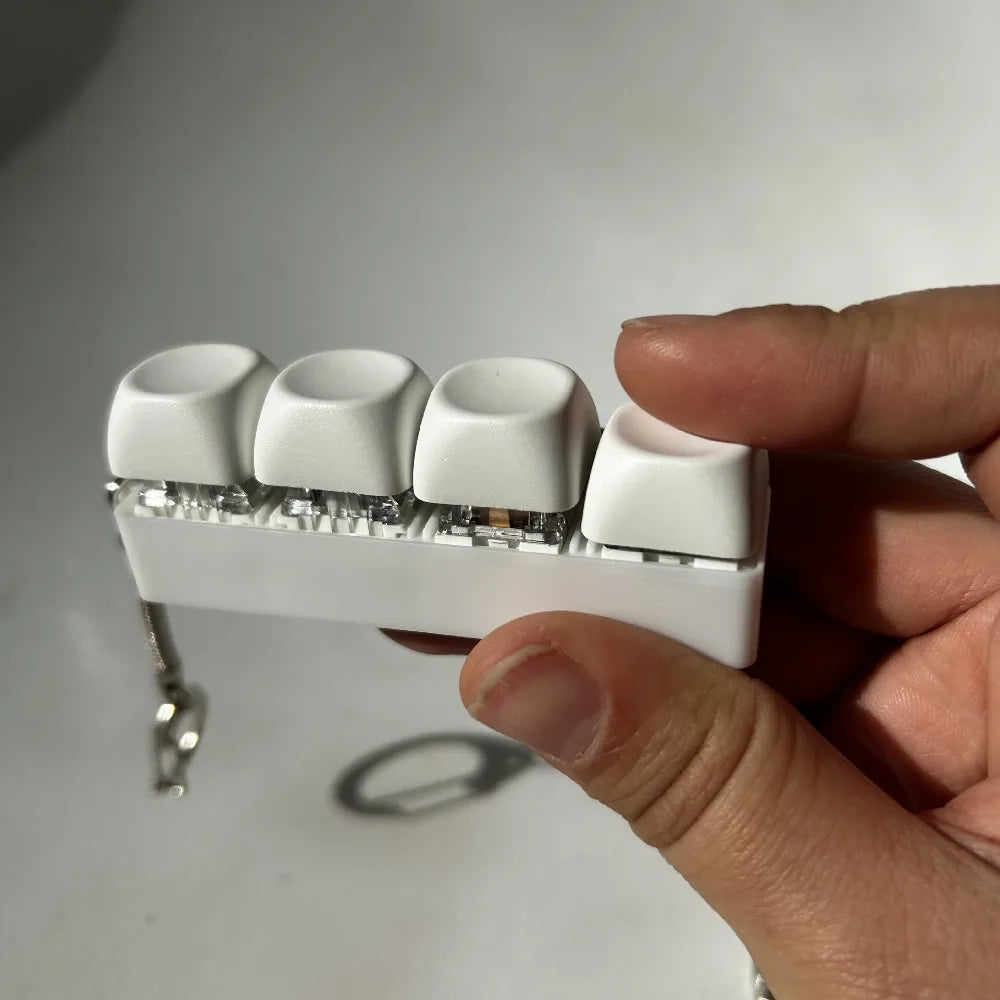 Relaxing DIY Keyboard Fidget Keychain Keycap Keys Button Finger Keyboard Cap 4/9Keys Relief Stress Clicker Toy Adult