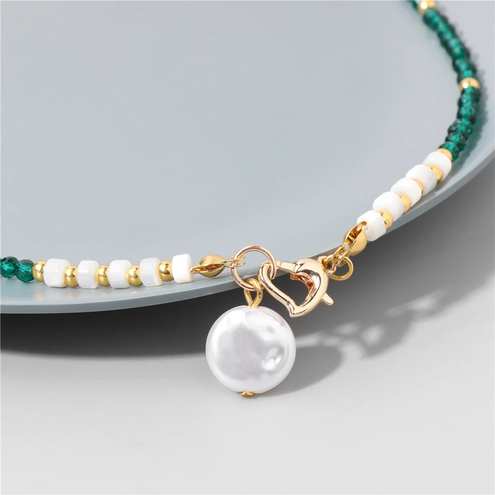 Baroque Pearl Pendant Necklace for Women 3mm Natural Stone Beaded Heart Buckle Necklaces Vintage Wedding Elegant Jewelry Gifts