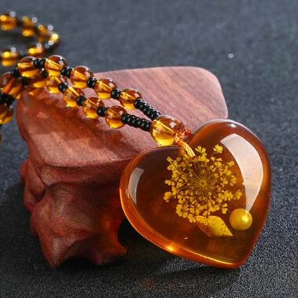 Amber Beeswax Necklace Heart Flower Drops Imitation Yellow Jade Pendant for Women Unisex Unique Necklace Jewelry Gift