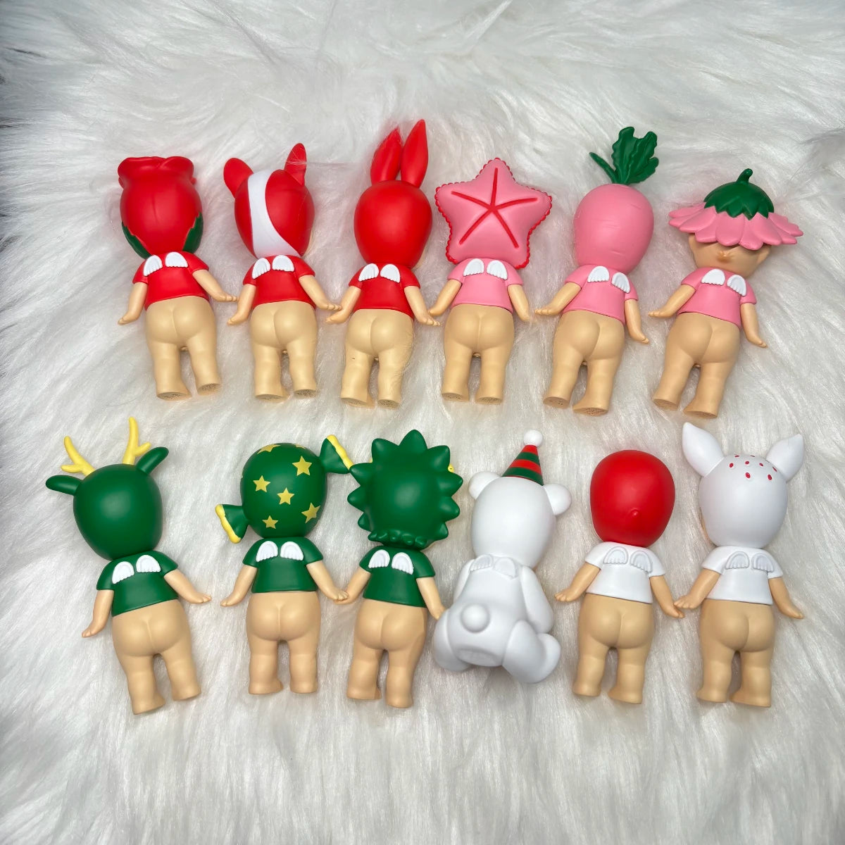 Sonny Angel Mini Figure Advent Calendar Christmas Series The animals in Christmas dresses are very cute No box No bag