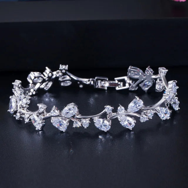 Pera Natural Royal Women Jewelry Silver Color Dark Blue CZ Crystal Leaf Chain Link Bracelets and Bangles for Party Gift B042