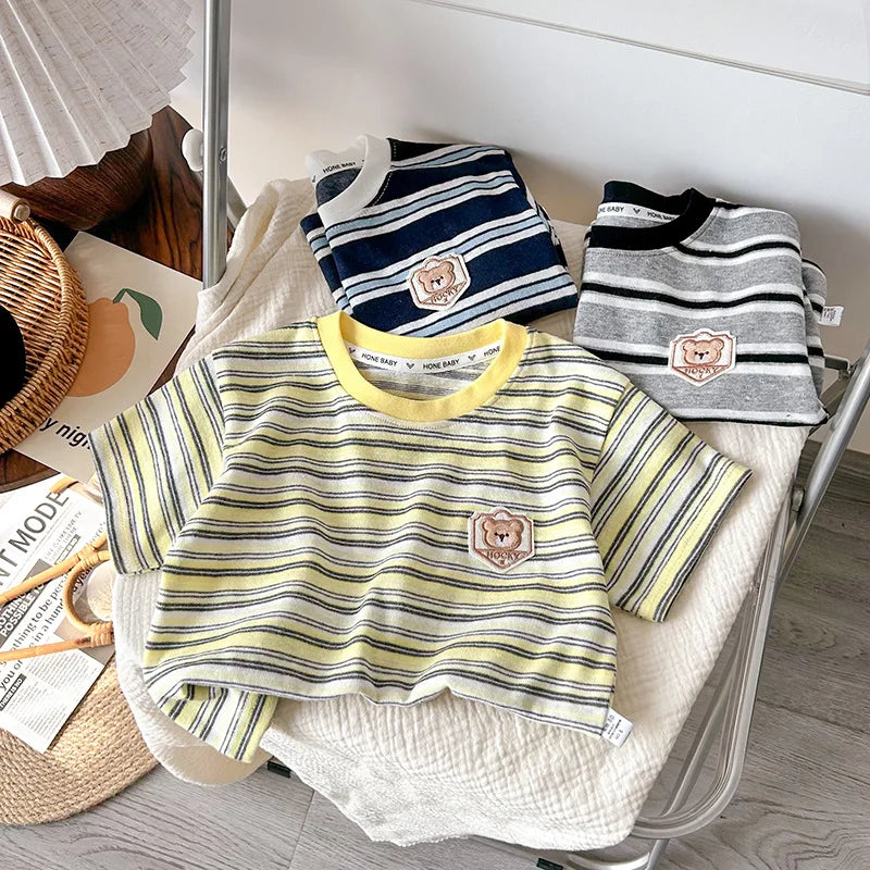 New Summer Childrens Clothes Korean Style Multiple Striped T-shirt with Cute Bear Embroidery Patch for Boys Girls Loose T-shirt